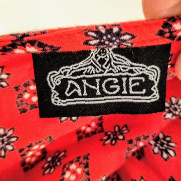 Red pattern Romper - Picture 4 of 5